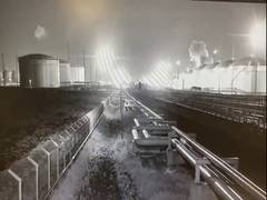 
      
      Ukrainian UAV attacks oil depot : russia
      
      