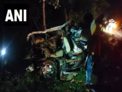 
      
      Chhattisgarh: 10 killed, one injured in road accident
      
      
