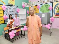 
      
      CM Yogi casts his vote in UP's Gorakhpur
      
      