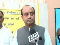 
      
      UP urban body elections: BJP's Sudhanshu Trivedi casts his vote 
      
      