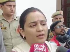 
      
      UP urban body polls: BJP leader Aparna Yadav votes in Lucknow
      
      