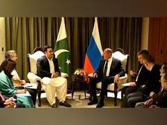 
      
      SCO meet: Pak FM Zardari holds bilateral with Russian FM Lavrov
      
      