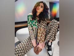 
      
      Shibani Dandekar drops lovey-dovey image with 