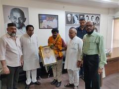 
      
      Madhya Pradesh: Former BJP minister Deepak Joshi joins Congress
      
      