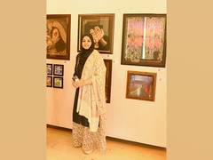 
      
      Kashmir's beauty captured through mesmerizing art
      
      