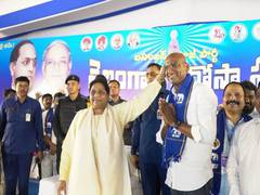 
      
      Mayawati urges people to oust KCR govt from Telangana
      
      