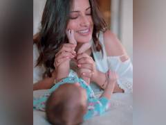 
      
      Bipasha Basu calls her daughter Devi 'natural athlete'
      
      