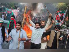 
      
      Army deployed in Pakistan's Punjab to maintain law and order
      
      