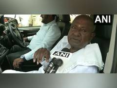 
      
      Former PM HD Devegowda casts vote in native village 
      
      