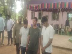 
      
      Andhra Pradesh: Police seize gold biscuits worth Rs 2.5 cr
      
      