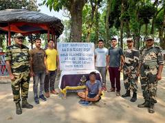 
      
      Smuggler with gold worth Rs 1.8-cr nabbed near Indo-Bangla border
      
      