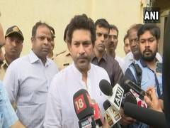 
      
      Tendulkar files complaint against ads impersonating his attribute
      
      