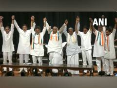 
      
      Mallikarjun Kharge holds key meeting in Bengaluru
      
      
