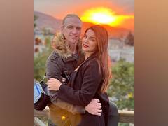 
      
      TV  celeb Aashka Goradia announces pregnancy on Mother's Day
      
      