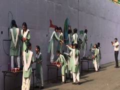 
      
      UP: School children paint walls to spread awareness on cleanlines
      
      