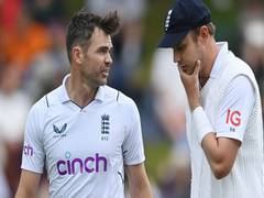 
      
      Injury woes for England as pacer James Anderson picks up groin
      
      