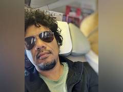
      
      Singer Papon back to work after hospitalization
      
      