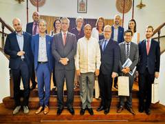 
      
      Sri Lankan envoy interacts with concurrent diplomats in New Delhi
      
      