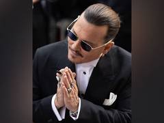 
      
      Depp gets emotional as he receives standing ovation at Cannes
      
      