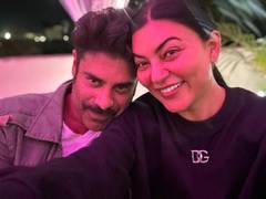 
      
      Sikandar Kher shares adorable selfie with Sushmita Sen
      
      