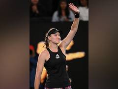 
      
      Italian Open: Swiatek retires due to injury, Rybakina moves to SF
      
      