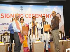 
      
      Assam CM attends MoU signing between Govt of Assam, JNU
      
      
