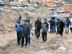 
      
      Uttarakhand: Chamoli DM reviews reconstruction work at Badrinath
      
      