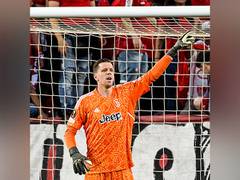 
      
      Szczesny not satisfied with his performance 
      
      