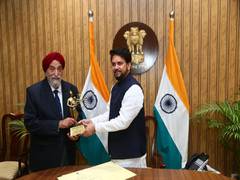 
      
      Sports Minister Anurag Thakur felicitates Sarpal Singh
      
      