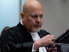 
      
      Russia adds British prosecutor Karim Khan on 'wanted list'
      
      