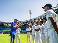 
      
      John Wright, Jhulan Goswami hold special training for MI Juniors
      
      
