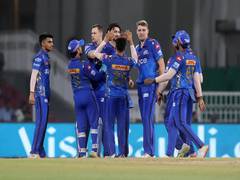 
      
      MI skipper Rohit wins toss, opts to field first against SRH
      
      
