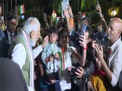 
      
      Indian diaspora's grand welcome to PM Modi in PNG
      
      
