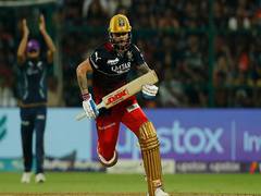 
      
      'Classic' Virat Kohli show at Chinnaswamy guides RCB to 197 
      
      