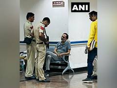
      
      Delhi ex-minister Satyendar Jain brought to Safdarjung Hospital
      
      