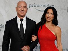 
      
      Jeff Bezos engaged to girlfriend Lauren Sanchez: Report
      
      