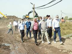 
      
      Delhi LG visits all three landfill sites, reviews progress
      
      