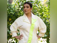 
      
      What made Juhi Parmar say yes to 'Yeh Meri Family'? 
      
      