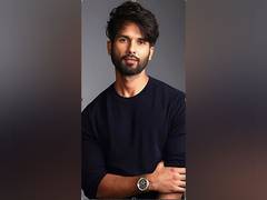
      
      Shahid Kapoor to star in Siddharth Roy Kapur's next
      
      
