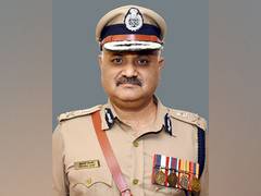 
      
      Ex-Karnataka DGP Praveen Sood takes over as CBI Director
      
      