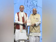 
      
      Dollar Industries' Chairman Emeritus, Din Dayal Gupta's Biography
      
      