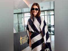 
      
      Kriti Sanon arrives in style for IIFA 2023 in Abu Dhabi
      
      