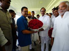 
      
      Kejriwal meets Telangana CM KCR in Hyderabad
      
      