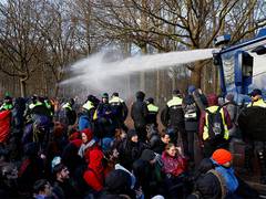 
    Over 1,500 climate activists arrested in Netherlands
    