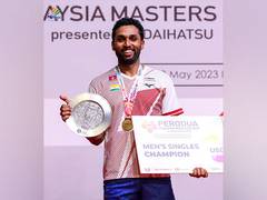 
      
      BAI General Secretary Sanjay Mishra congratulates HS Prannoy 
      
      