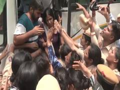 
      
      Delhi Police registers FIR against protest organisers, wrestlers
      
      