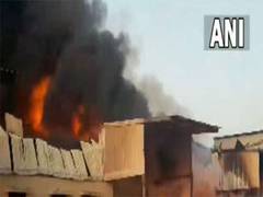 
      
      Massive fire breaks out at plastic factory in Gujarat's kheda
      
      