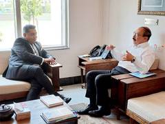 
      
      UK Minister Lord Tariq Ahmad meets ex-foreign secy Shringla 
      
      