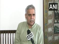 
      
      Sandeep Dikshit supports Centre's ordinance against Delhi govt
      
      