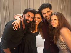 
      
      Ranbir, Deepika, Aditya, Kalki reunite as 'YJHD' turns 10
      
      
